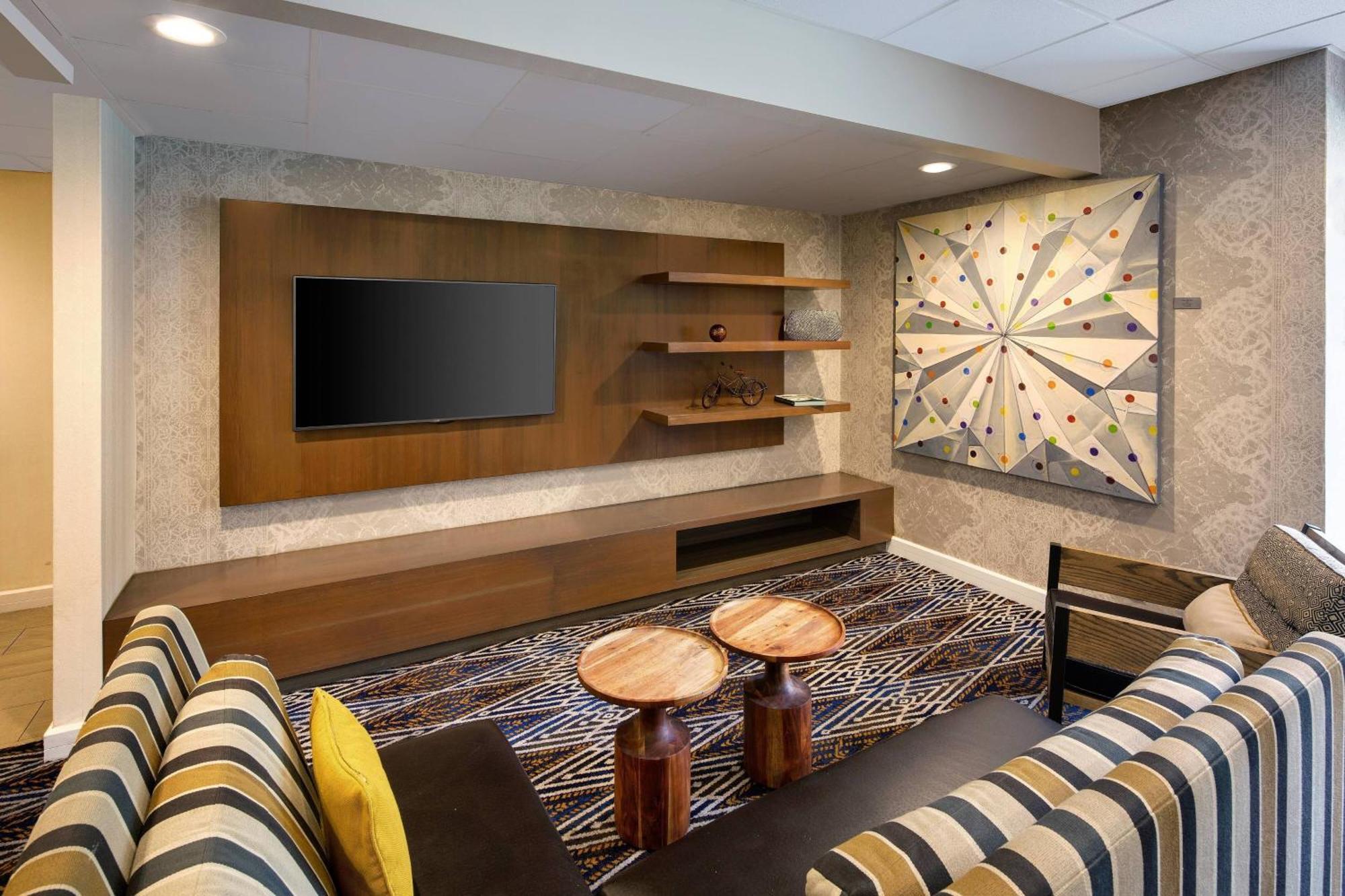 Courtyard Austin-University Area Екстериор снимка